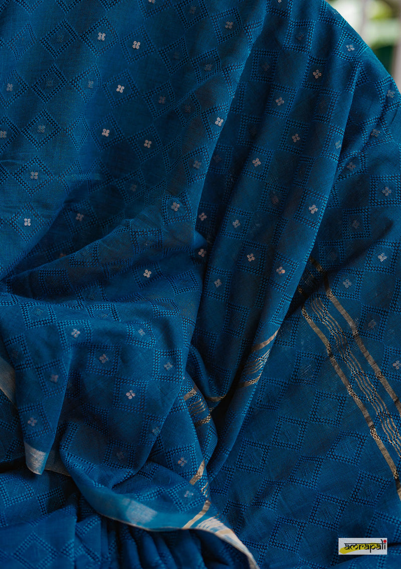 Pure Mercerised Cotton in Jacquard Weave with Woven Sequins
