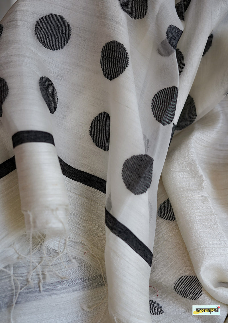 Handwoven Pure Matka Jamdani with Resham Butas