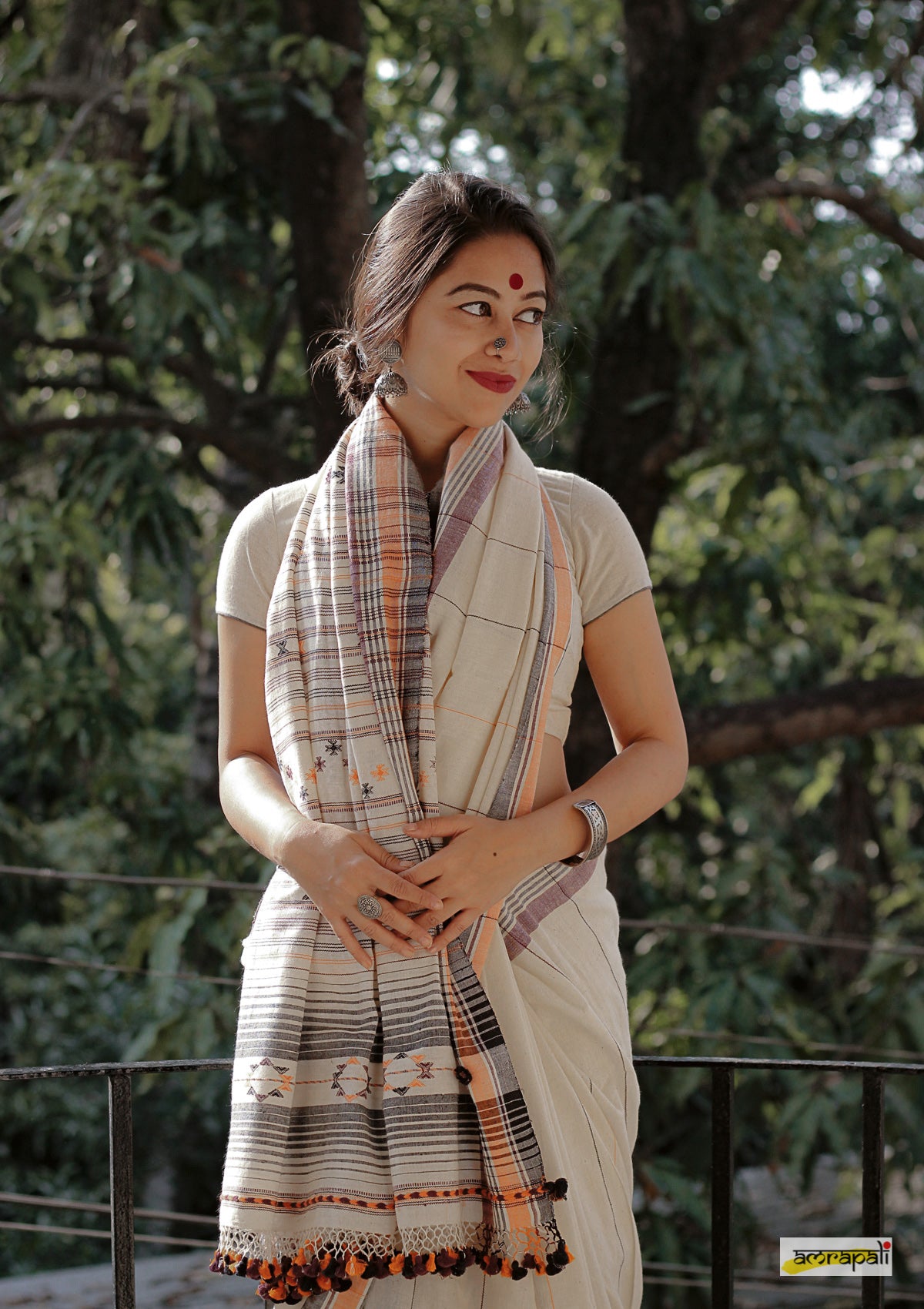 White - Kutch Bhujodi Handloom Kala Cotton 3pc Unstitched Dress Material Suit Set 02 main image 0