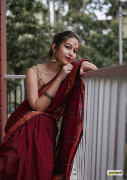 Maroon Cotton saree with Woven Gold Temple Border