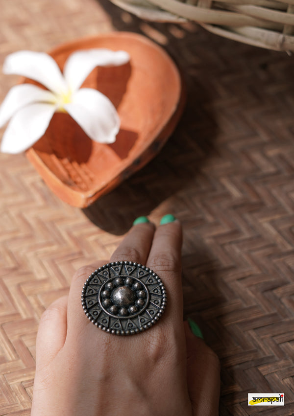 Mini-triangle Embossed Adjustable Oxidised German Silver Ring