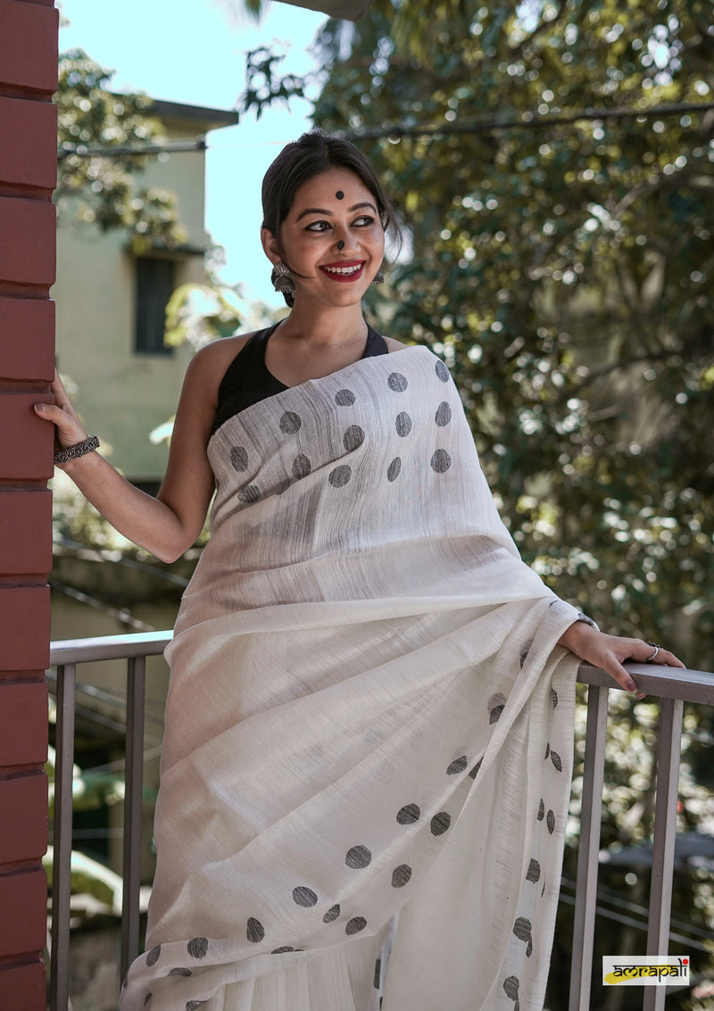 Handwoven Pure Matka Jamdani with Resham Butas