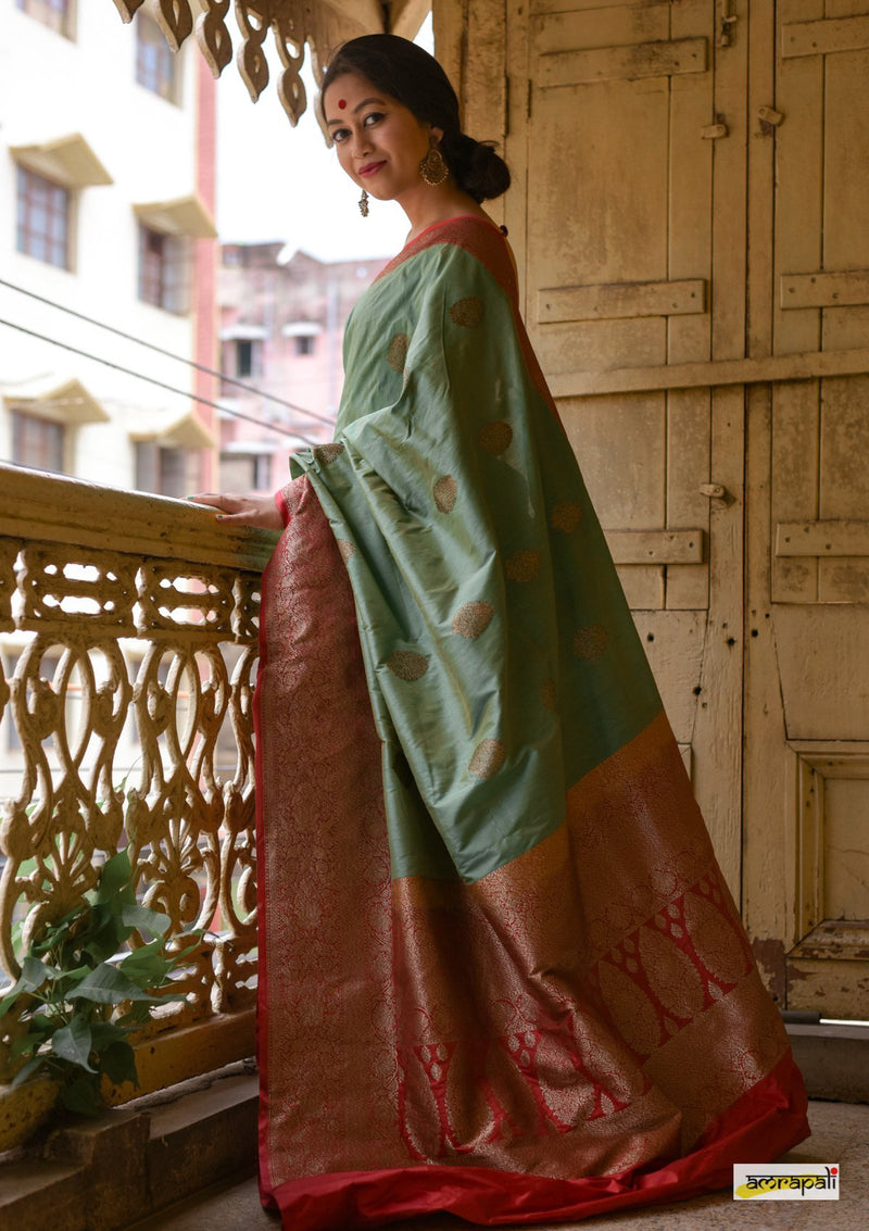Handwoven Sea-green Pure Tussar Benarasi