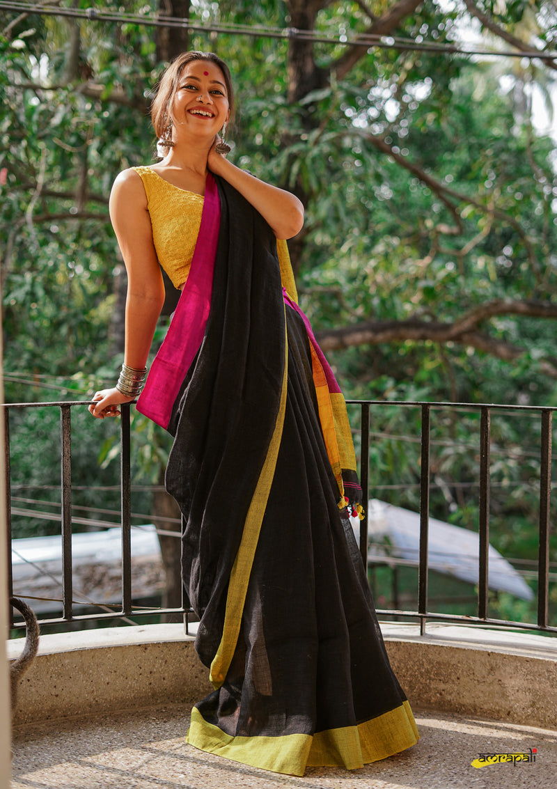 Black Colorblock Cotton with pompoms