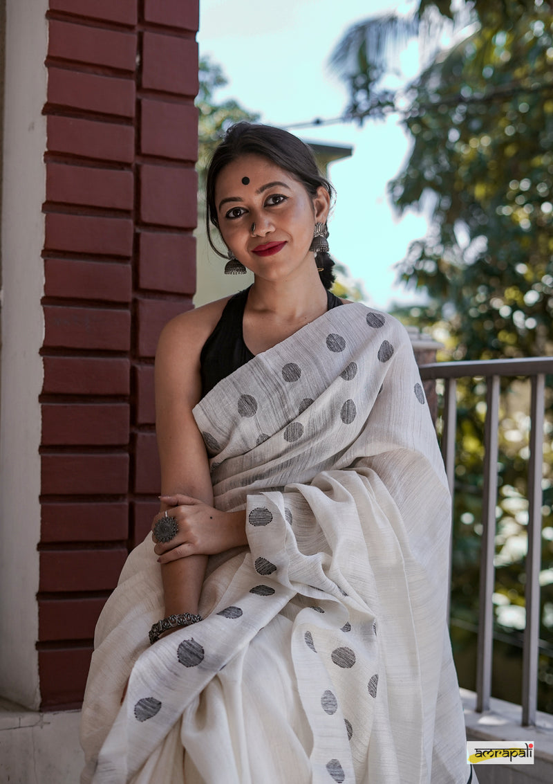 Handwoven Pure Matka Jamdani with Resham Butas