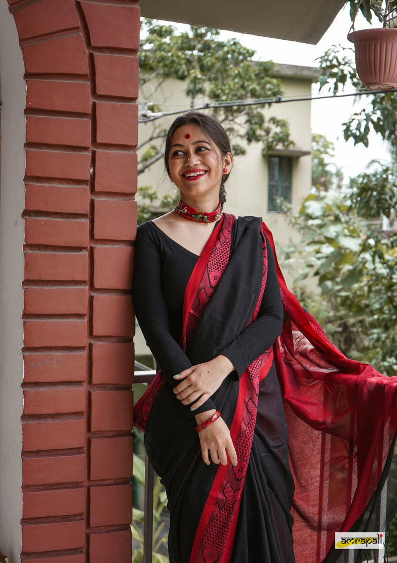 Handloom Cotton with Woven Fish Motif – Amrapali Boutique