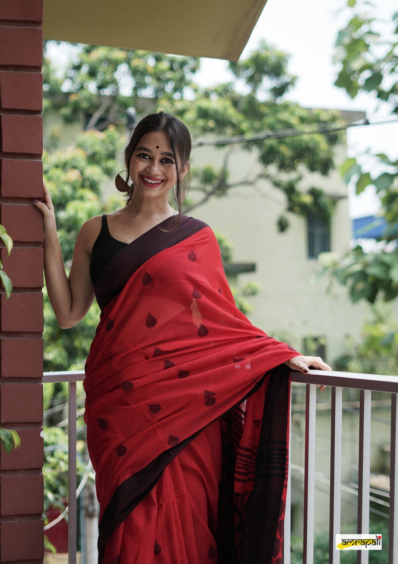 Pure Handloom Cotton with tiny leaf buti