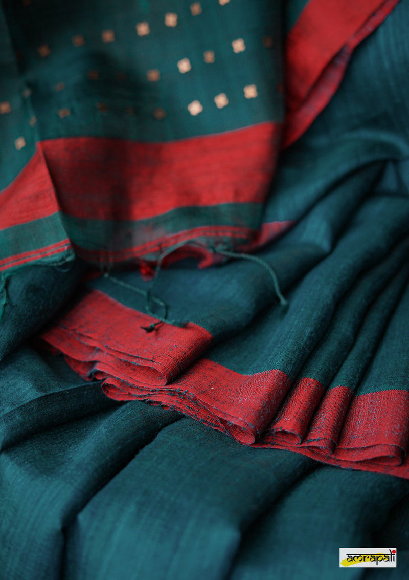 Handwoven Pure Matka with Woven Gold Sequins