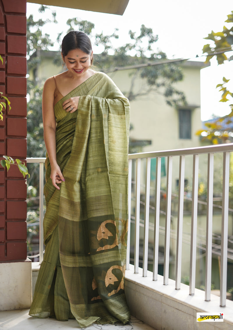 Handwoven Pure Matka with Jamdani woven Butas