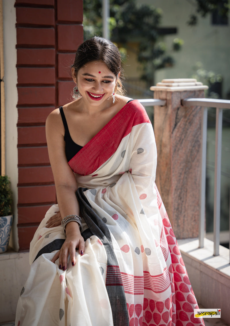 Pure Handloom Cotton with tiny leaf buti